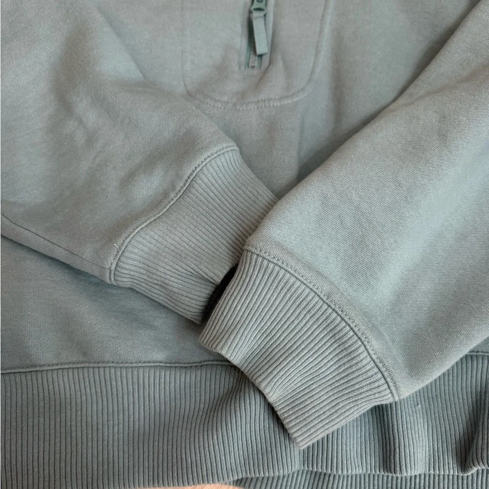 Teal/Turquoise Quarterzip - Picture 5 of 5